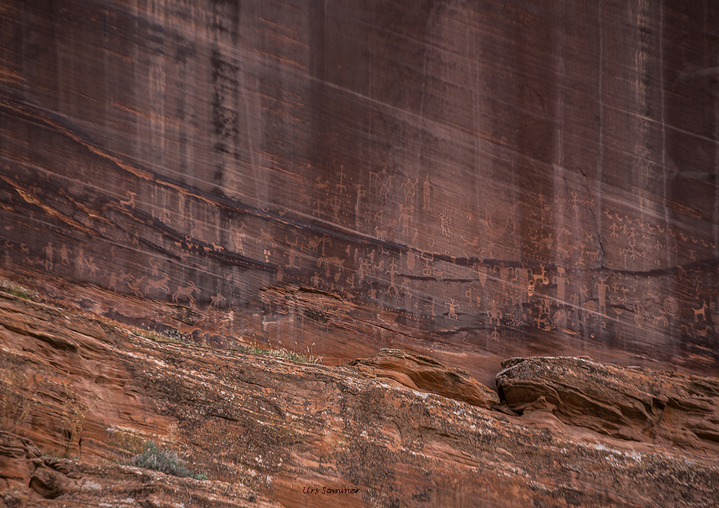 Newpaper Rock Canyon de Chelly Arizona